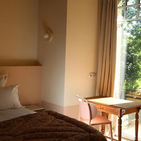 Affittacamere Domaine Beaumont Le Perreux, La Maison Le Prieuré 3*