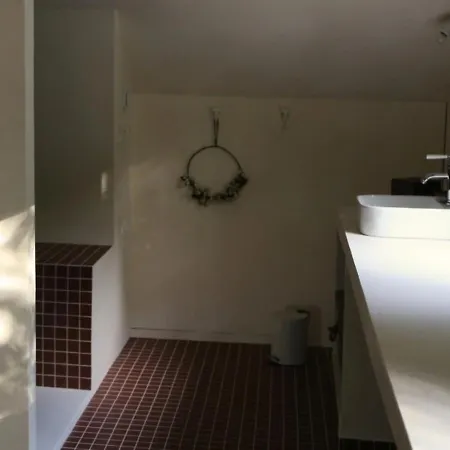 Domaine Beaumont Le Perreux, La Maison Le Prieuré 3* Bernouville