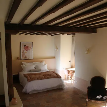 Domaine Beaumont Le Perreux, La Maison Le Prieuré