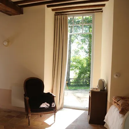 Affittacamere Domaine Beaumont Le Perreux, La Maison Le Prieuré